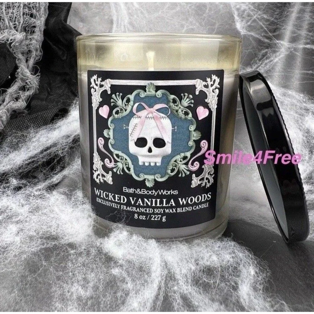 Bath & Body Works Wicked Vanilla‎ Woods Halloween 2025 Single Wick Candle Skull